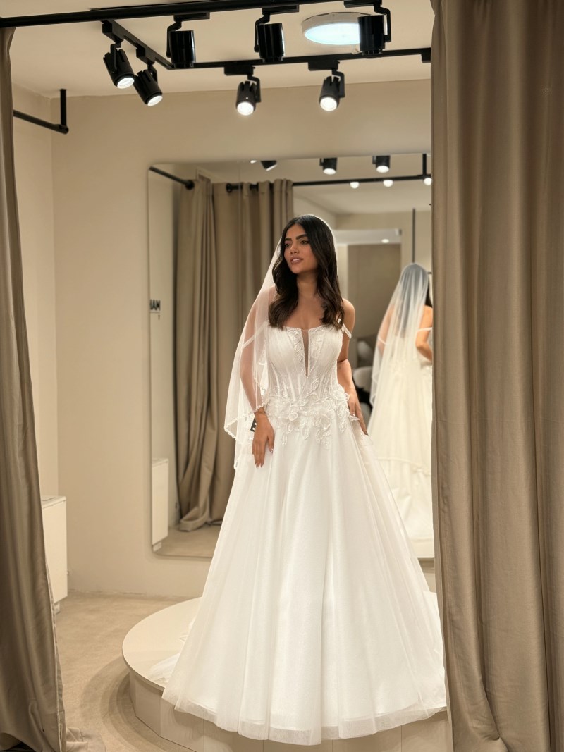 لباس عروس مدل نورا - تصویر 2