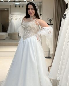 مدل لباس عروس گلریز